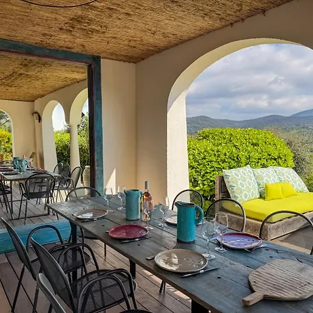 Rénové à Dans Le Golfe De Saint-tropez - Les Restanques * Grimaud