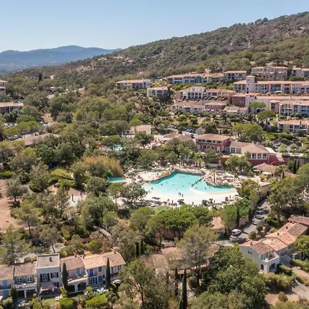 Rénové à Dans Le Golfe De Saint-tropez - Les Restanques *